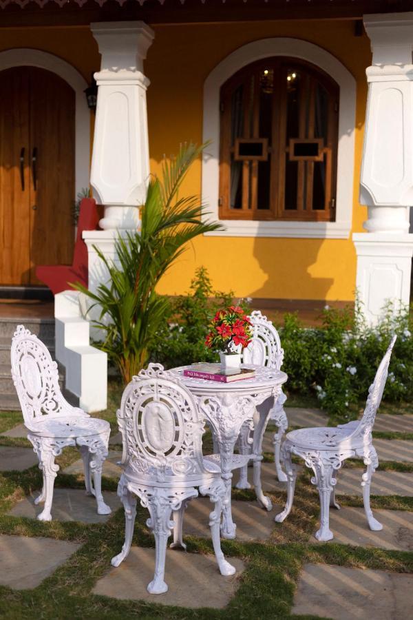 Villa Casa De Monique Pilerne Exterior foto